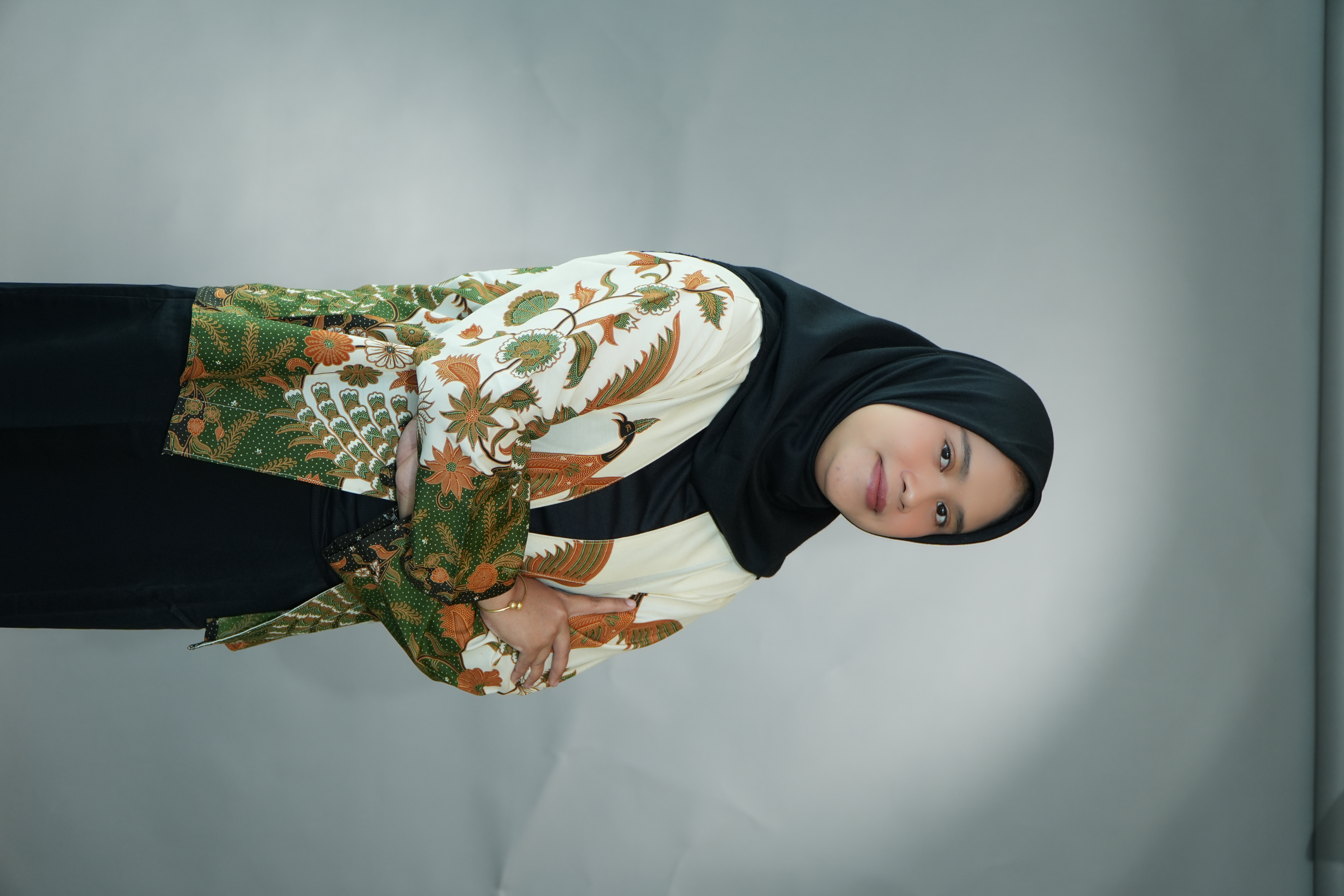 Fridina Tiara Khanza, S.H