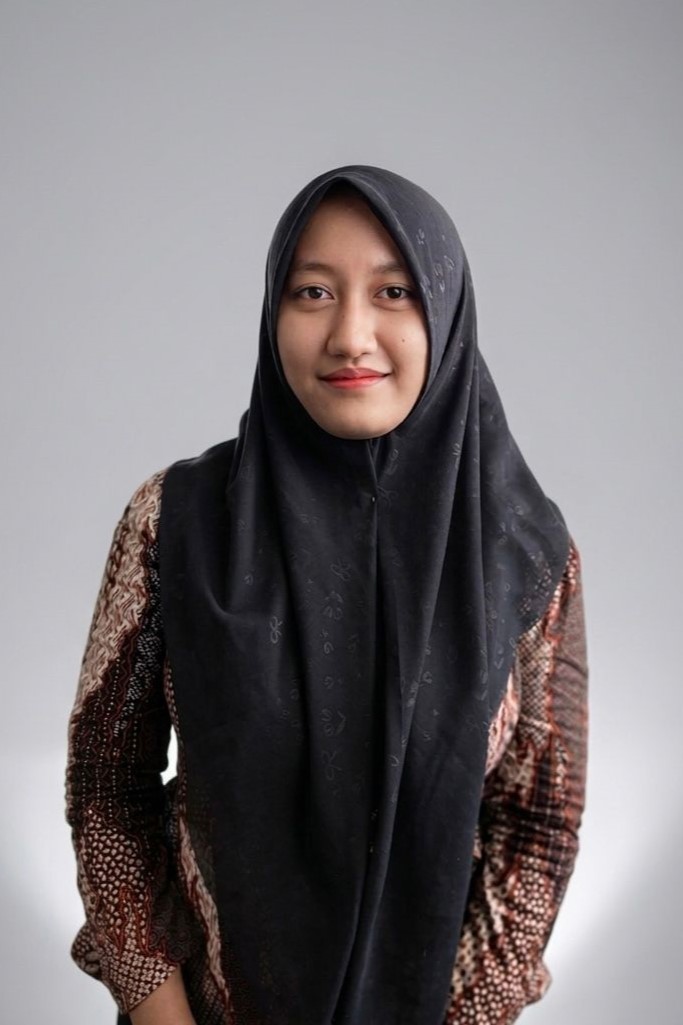Alfiah Nur Azizah S.AP